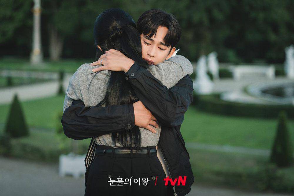 Cuplikan Kim Soo Hyun dan Kim Ji Won di drama Queen of Tears (instagram.com/tvn_drama)