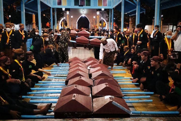 Tradisi Malam Selikuran. (Kompas.com)