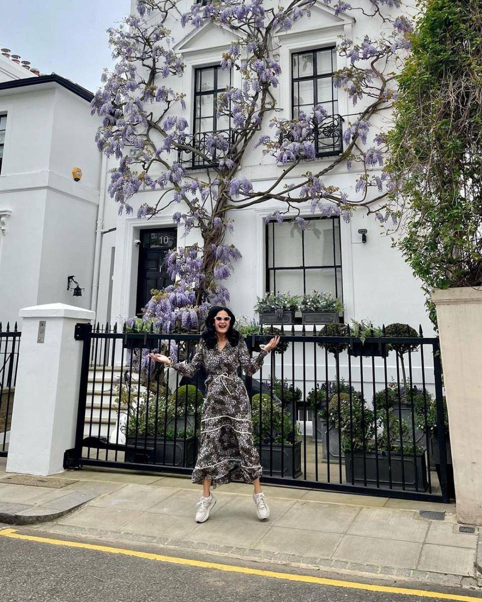 OOTD Donna Harun pakai Kacamata (instagram.com/donnaharunofficial)