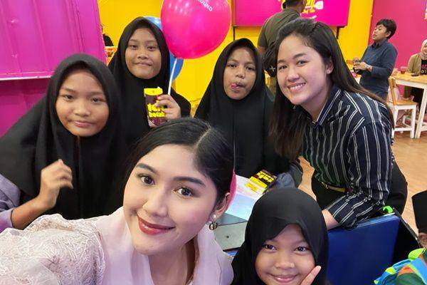 Erina Gudono dan Kaesang buka puasa (Instagram.com/erinagudono)