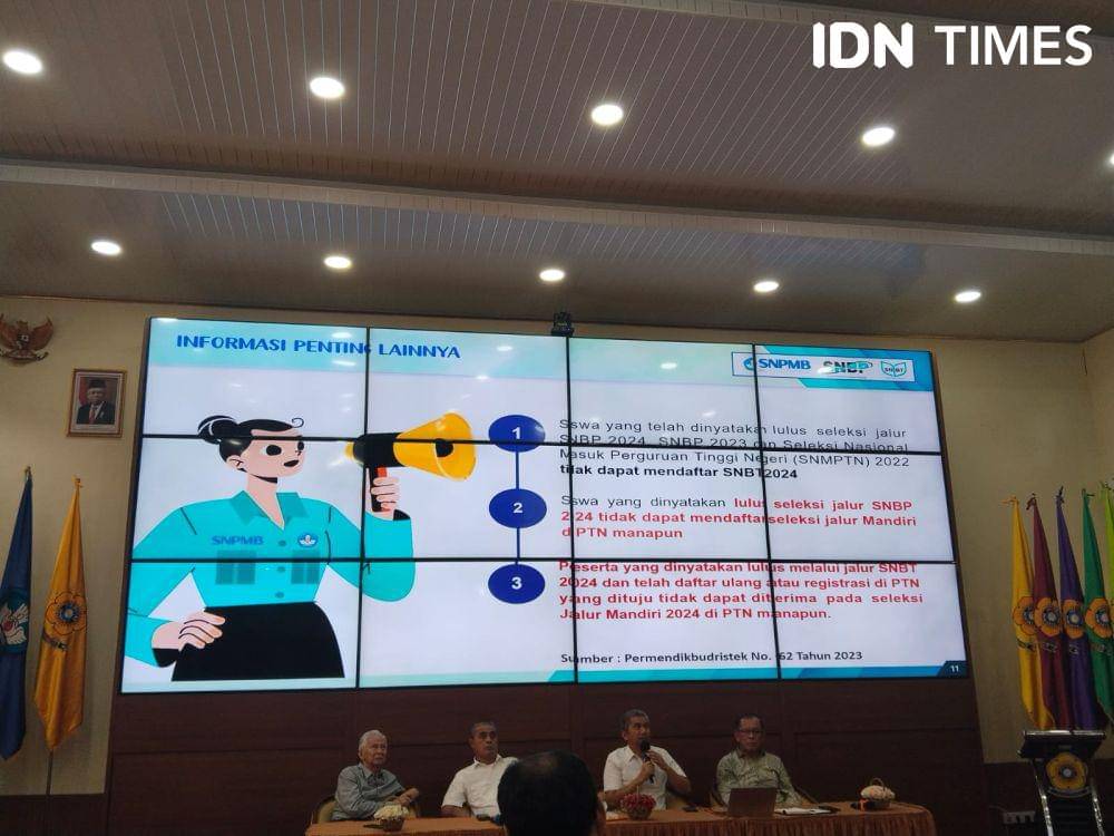 Rektor Universitas Sriwijaya Taufiq Marwa (IDN Times/Feny Maulia Agustin)
