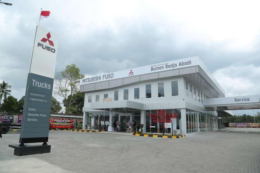 Mitsubishi Fuso Resmikan Dealer 3S yang ke-223