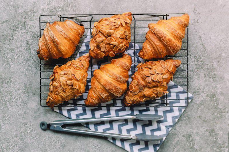 15 Food Hybrid dari Croissant, Gak Ada Habisnya!