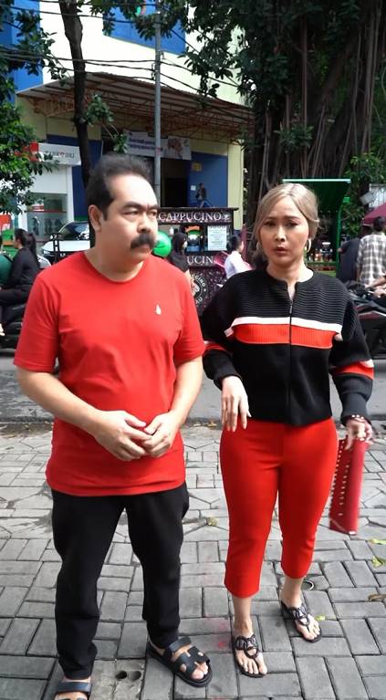 potret Inul dan Adam berburu takjil (instagram.com/inul.d)