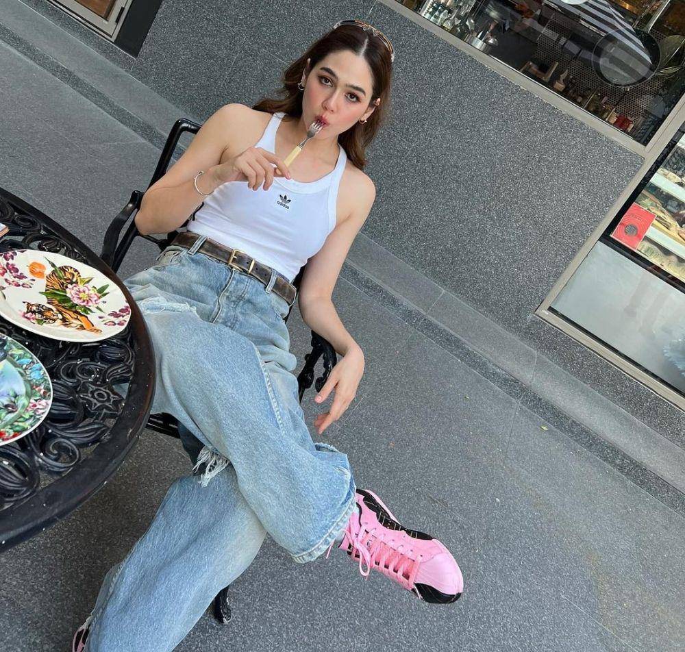 potret Araya Hargate (instagram.com/chomismaterialgirl)