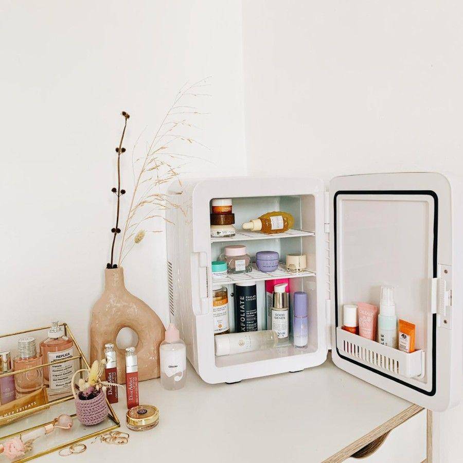 Mini fridge (tokopedia.com/minifridgeindo)