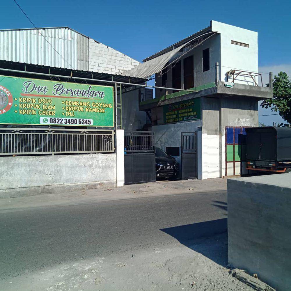Toko Snack Dua Bersaudara di Sidoarjo. Instagram/budisantoso753