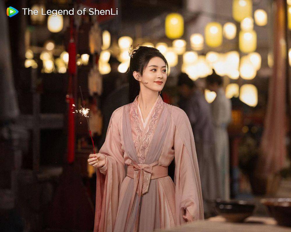 Zhao Li Ying di drama The Legend of Shen Li (instagram.com/official.wetv)