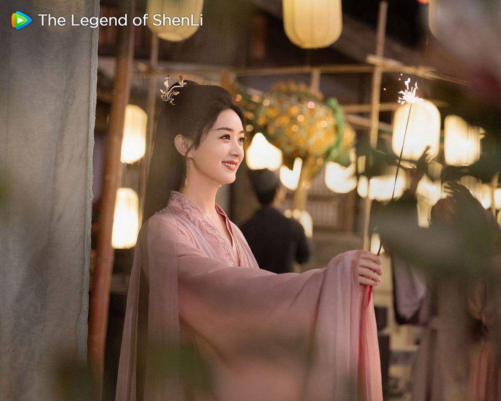 Zhao Li Ying di drama The Legend of Shen Li (instagram.com/official.wetv)