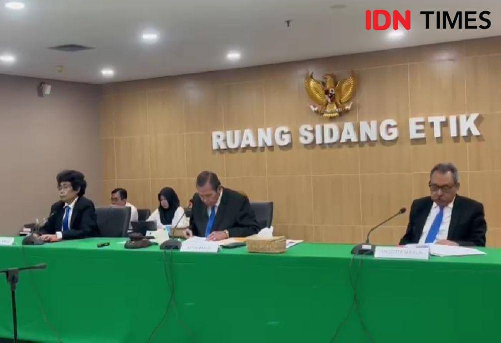 Kepala Rumah Tahanan KPK, Achmad Fauzi terbukti melanggar etik berupa penerimaan pungli. (IDN Times/Aryodamar)