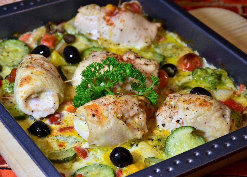 ilustrasi marinasi daging ayam (pixabay.com/RitaE)