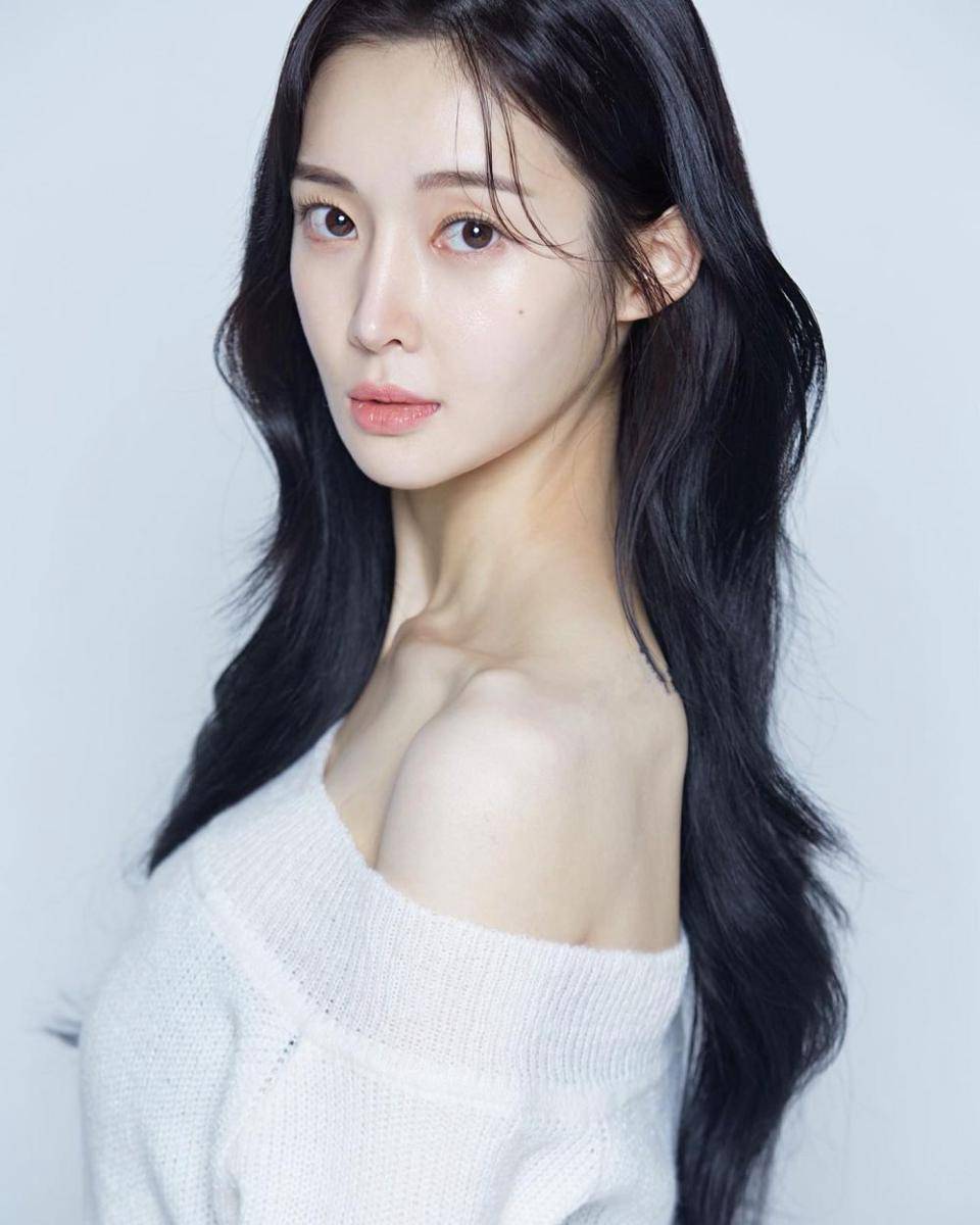 Lee Areum (Instagram.com/areum0ju)