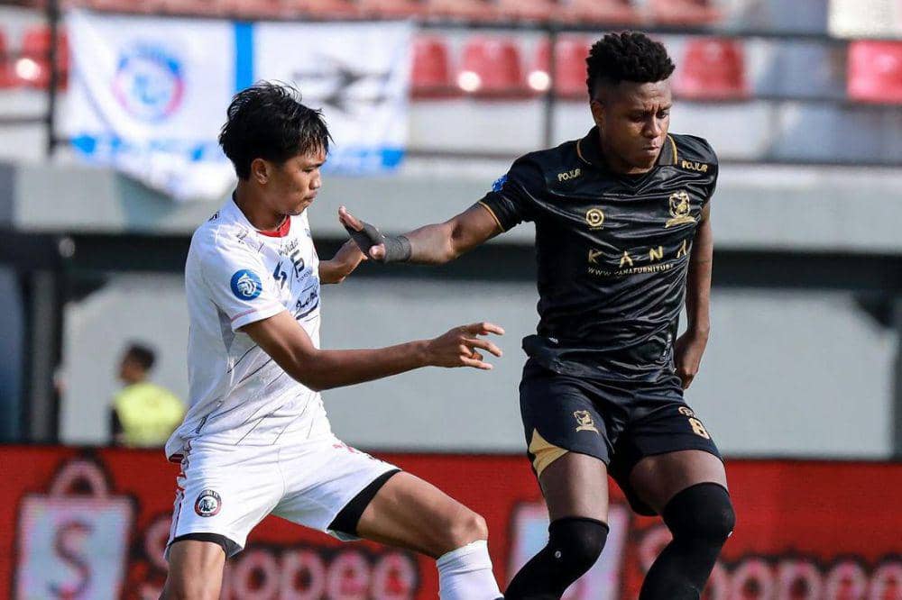 Arema FC dalam laga menghadapi Madura United pada putaran pertama Liga 1 2023/2024. (instagram.com/maduraunited.fc)
