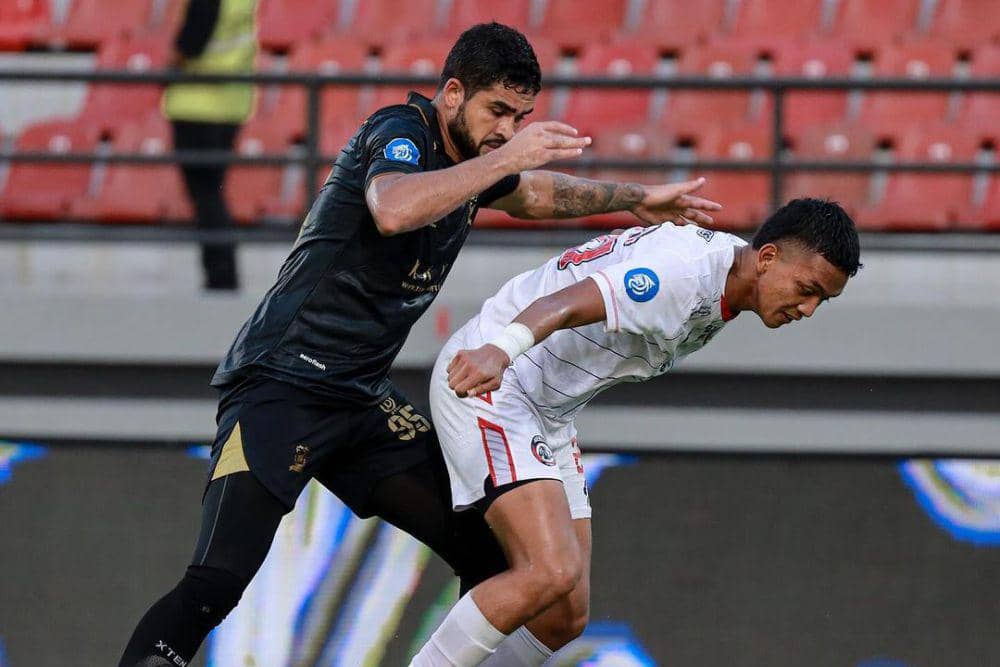Arema FC dalam laga menghadapi Madura United pada putaran pertama Liga 1 2023/2024. (instagram.com/maduraunited.fc)