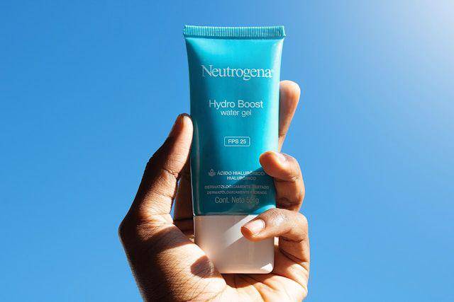 ilustrasi sunscreen (unsplash.com/Arthur Pereira)