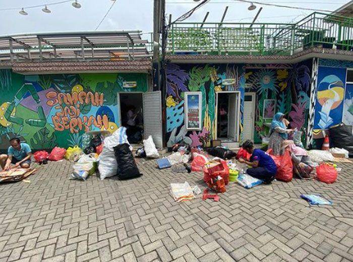 Bank sampah di Kampung Edukasi Sampah Sidoarjo (Instagra @kampungedukasisampah)