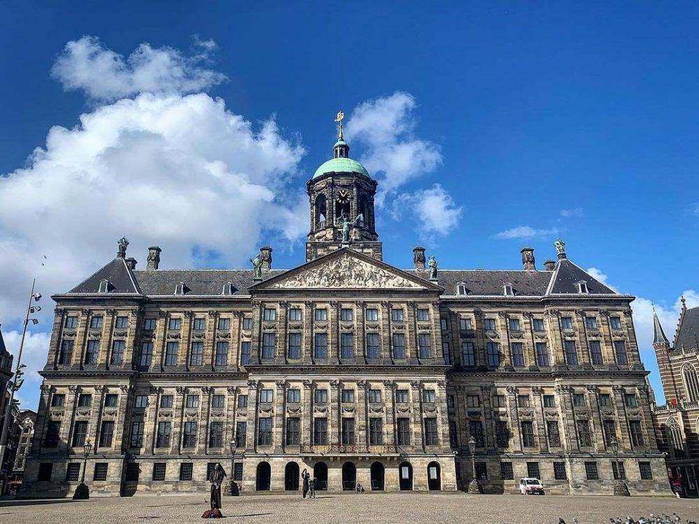 University of Amsterdam (instagram.com/uva_campus)