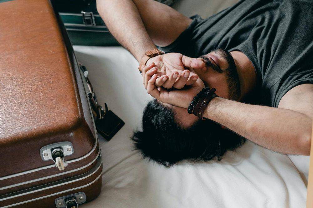 ilustrasi merasa cemas. (pexels.com/Ketut Subiyanto)