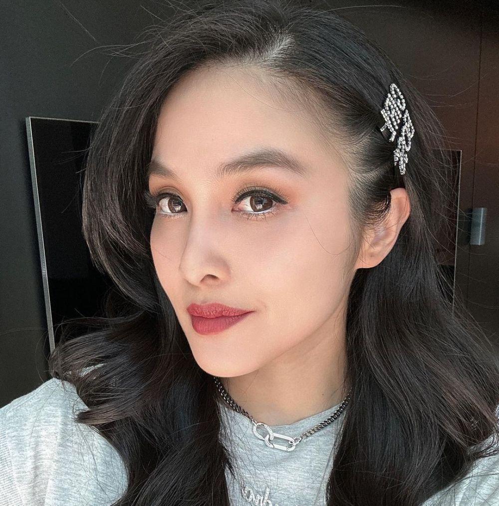 potret aktris Sandra Dewi yang dulu aktif bintangi sinetron hingga film. (instagram.com/sandradewi88)