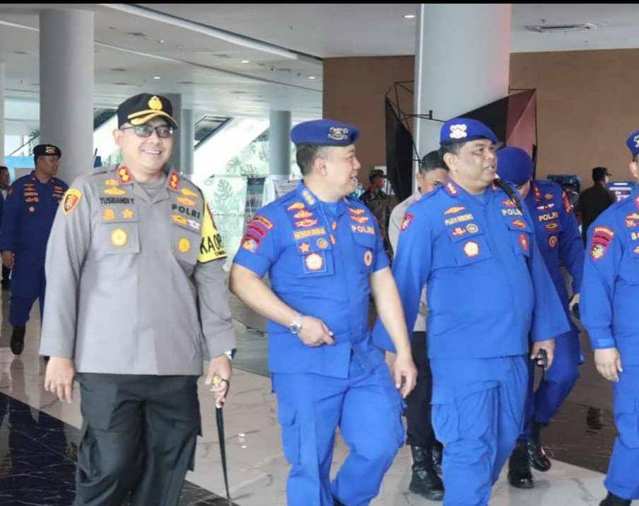 Kunjungan Kakorpolairud Baharkam Polri, Irjen M Yassin Kosasih memantau kesiapan pengamanan arus mudik Lebaran 2024 di Pelabuhan Bakauheni, Kamis (28/3/2024). (IDN Times/Istimewa).