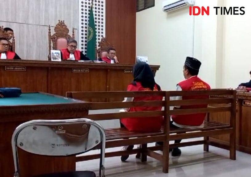 Sidang tuntutan selebgram asal Palembang, Adelia Putri Salma di PN Tanjungkarang. (IDN Times/Tama Yudha Wiguna).