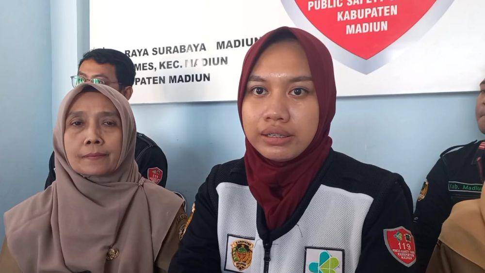 Elvira Indiana bidan PSC Kabupaten Madiun penolong pemudik melahirkan di dalam bus. IDN Times/ Riyanto
