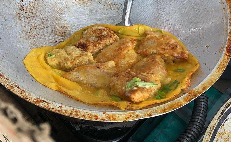 5 Rekomendasi Martabak Madura di Surabaya, Isiannya Padat!