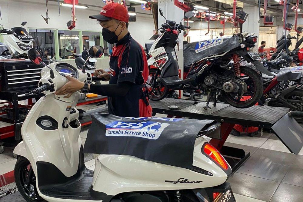 Apakah Bensin Tercampur Air Dapat Menggugurkan Garansi Motor?