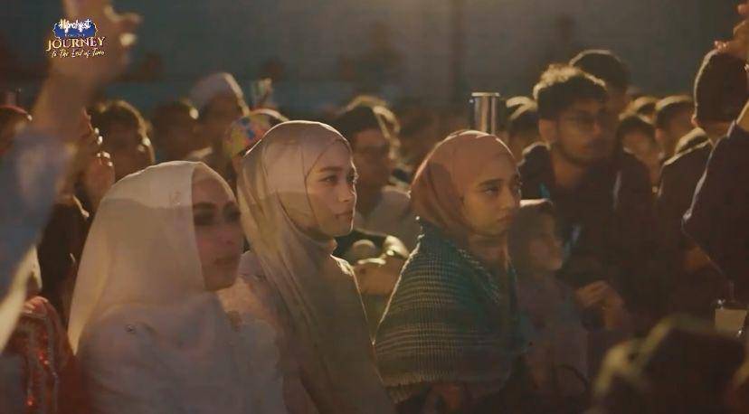 potret Irish Bella cs bacakan puisi untuk Palestina (Instagram.com/fenitarie)