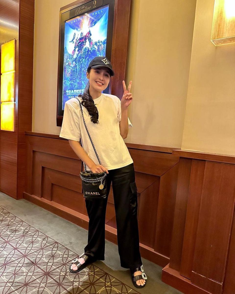 potret Sandra Dewi saat di bioskop. (instagram.com/sandradewi88)