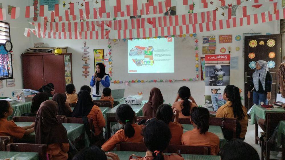 Honda Edukasi Murid SDN Galang tentang Safety Riding