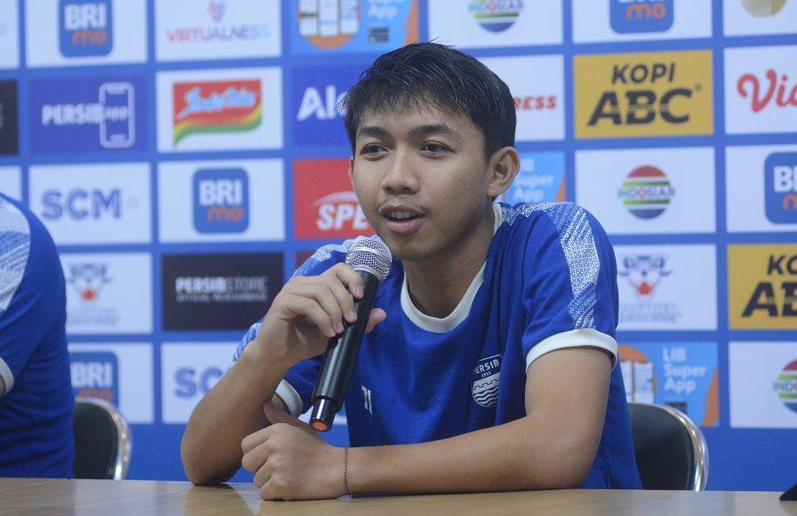 Adzikry, Gelandang Muda Persib Tampil Apik saat Debut di Tim Senior