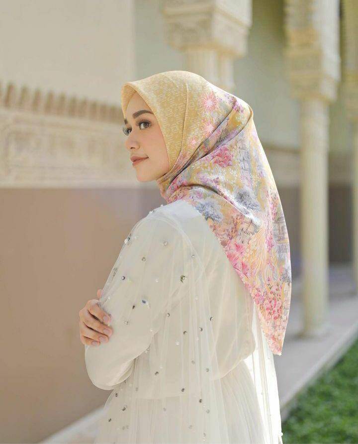 Rekomendasi hijab scarf untuk Lebaran (instagram.com/vanillahijab)