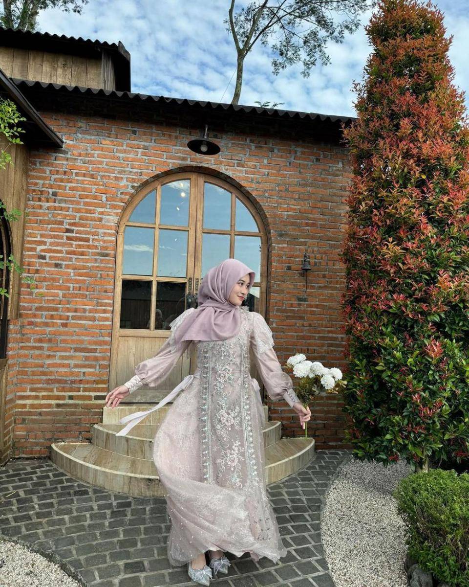 inspirasi OOTD ala Khansa Mariska (instagram.com/khansa_mariska)