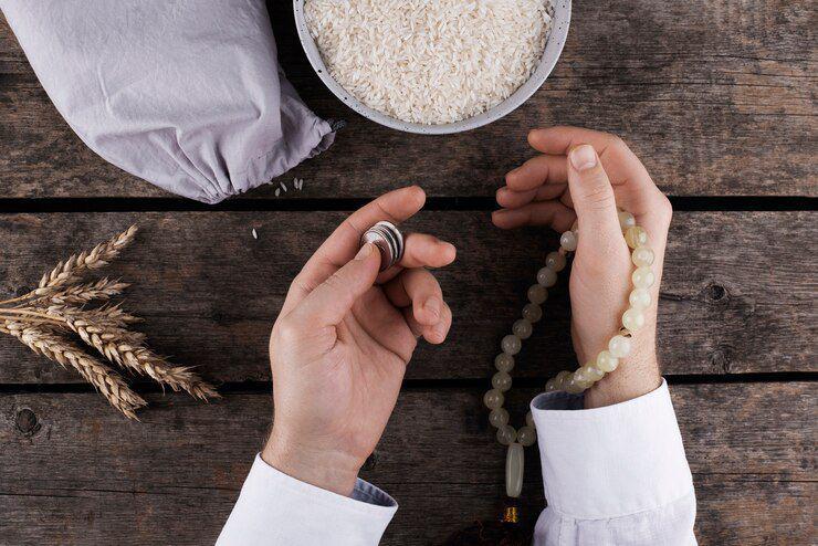 Makna Zakat, Syarat hingga Orang yang Berhak Menerimanya
