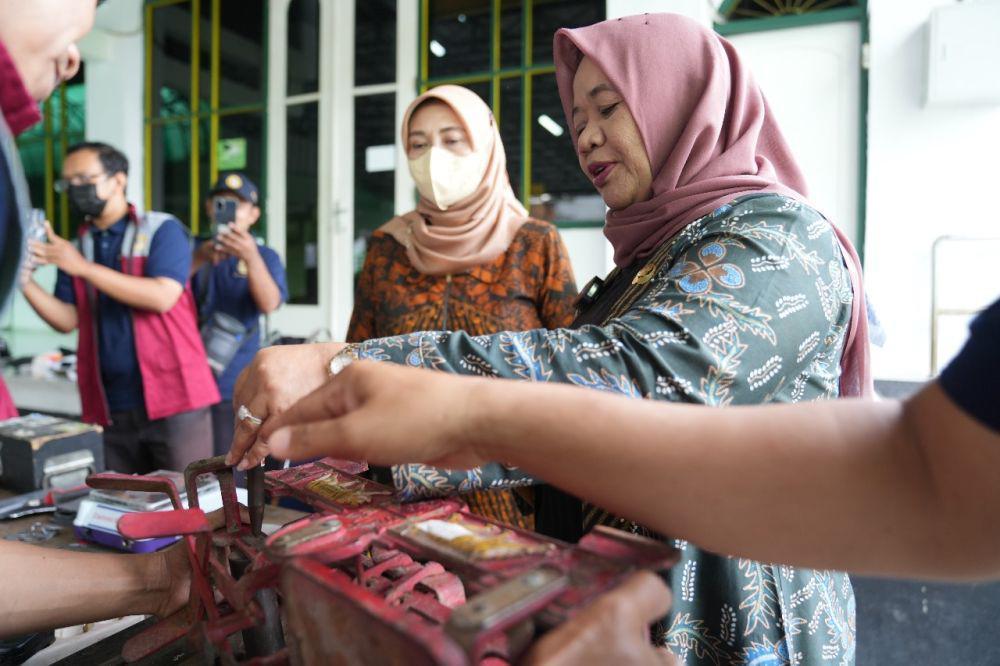 Pemkab Sleman Tera Ulang Timbangan untuk Zakat