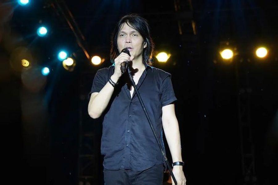 Lirik Lagu Once Mekel Symphoni yang Indah Beserta Chord