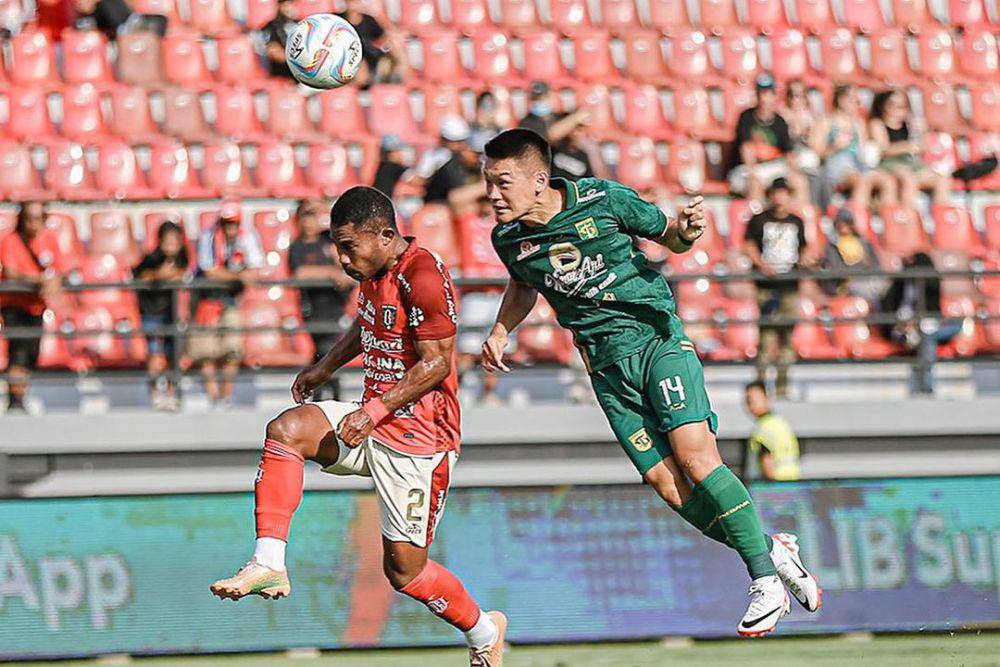 Persebaya Surabaya dalam laga melawan Bali United pada putaran pertama Liga 1 2023/2024. (instagram.com/officialpersebaya)