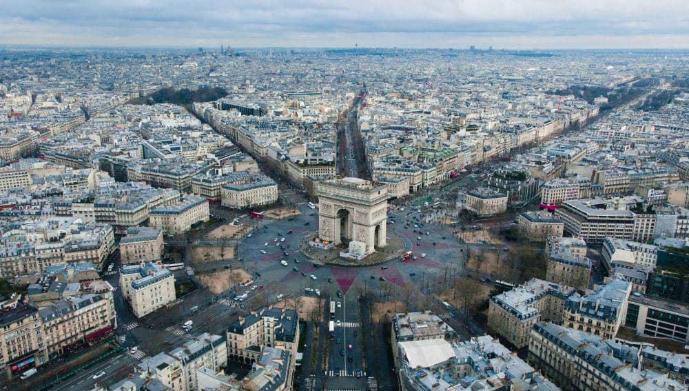Arc de Triomphe, Paris, Prancis.