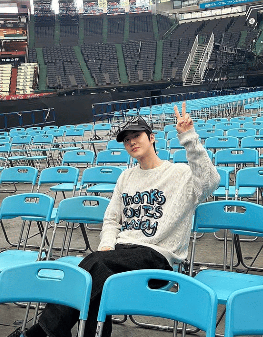 potret Suho EXO (instagram.com/kimjuncotton)