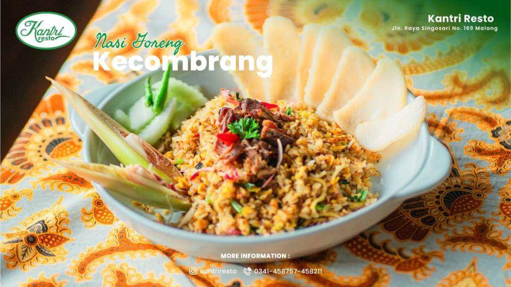 Nasi goreng kecombrang, salah satu menu andalan di Resto Kantri. Instagram/kantriresto
