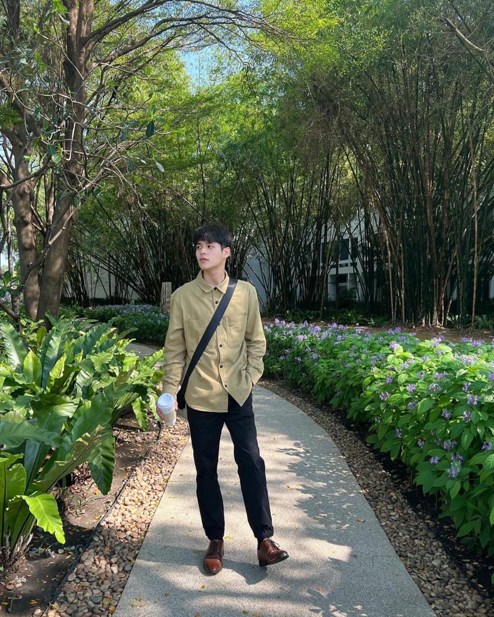 outfit silaturahmi (instagram.com/poon_mit12)