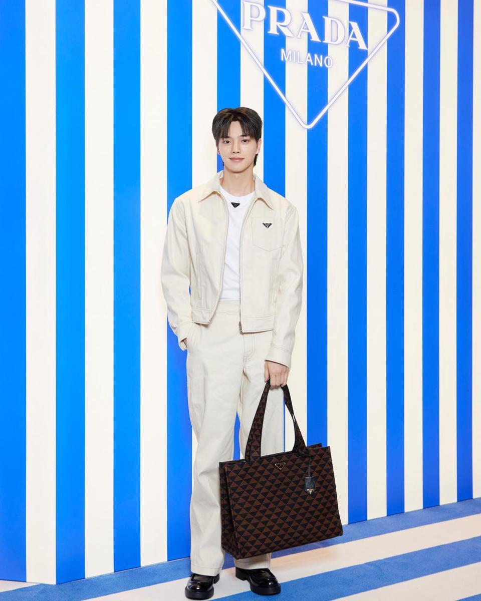 outfit silaturahmi (instagram.com/songkang_b)