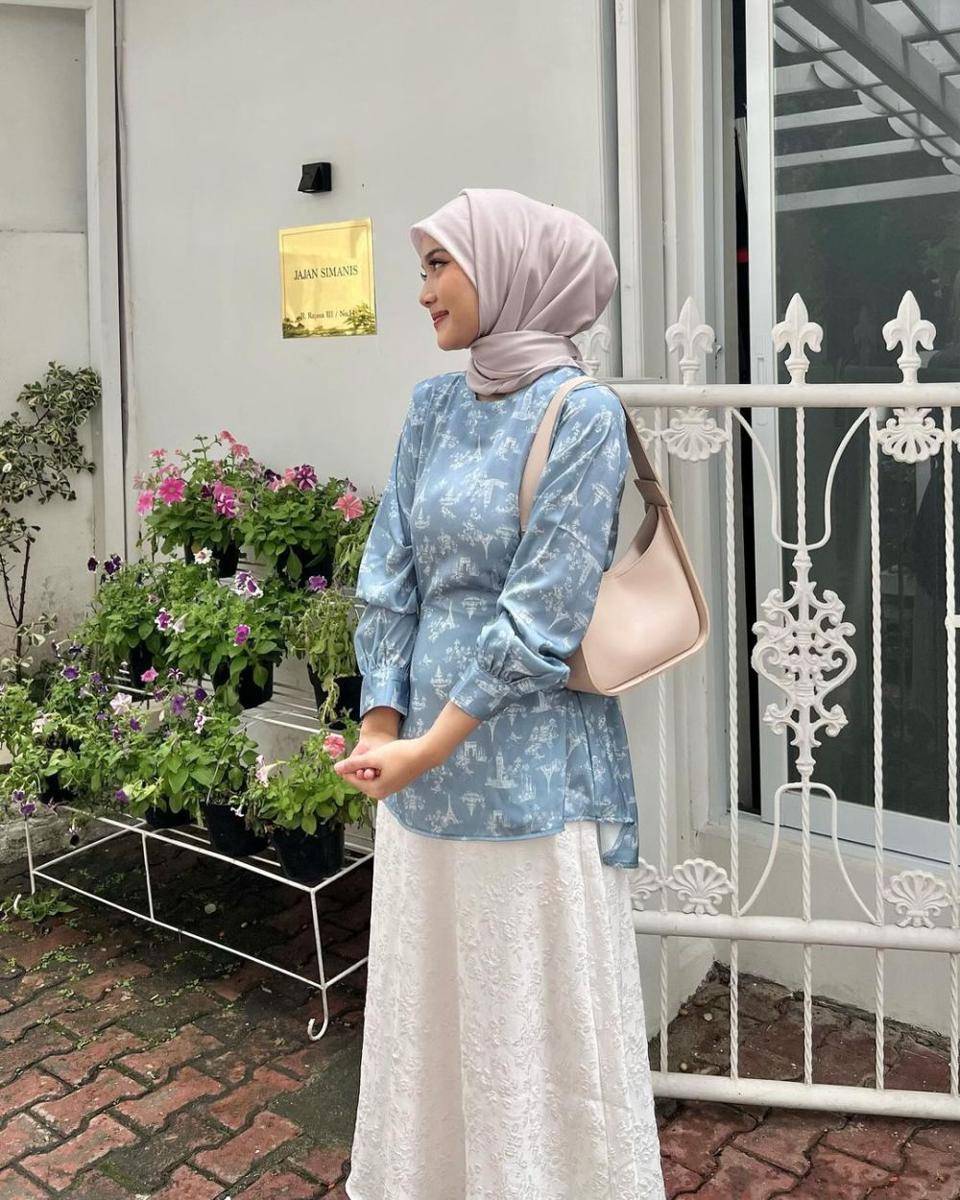 inspirasi OOTD ala Dian (instagram.com/diannn.d)