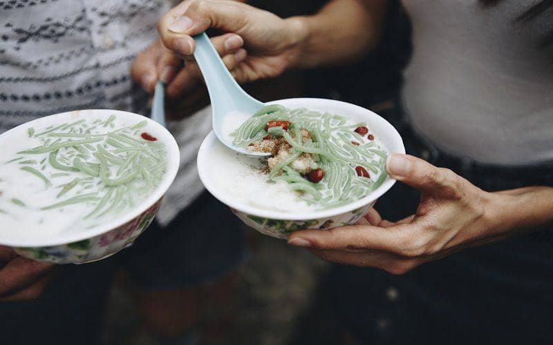 Semangkok es cendol dawet yang menyegarkan (freepik.com/rawpixel.com)