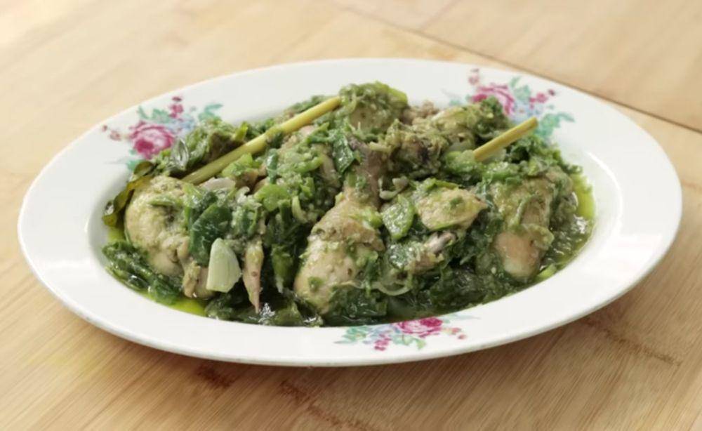 Resep ayam cabe ijo khas Padang (youtube.com/Devina Hermawan)