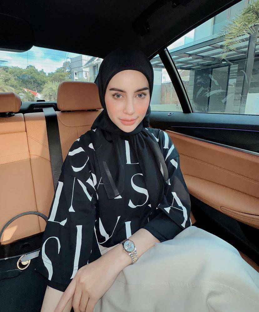 profil Emiy Aghnia (Instagram.com/emyaghnia)