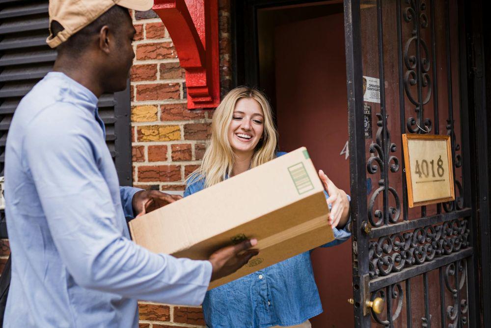 4 Tips Kelola Sampah Bungkus Paket dari Belanja Online