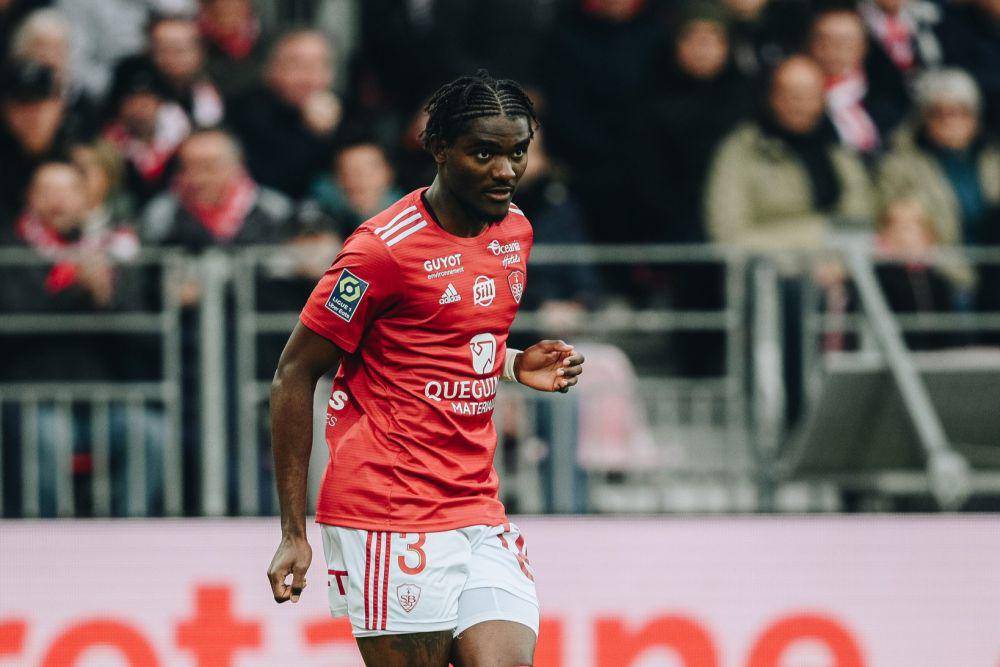 Lilian Brassier, bek andalan Stade Brestois (instagram.com/stadebrestois29)