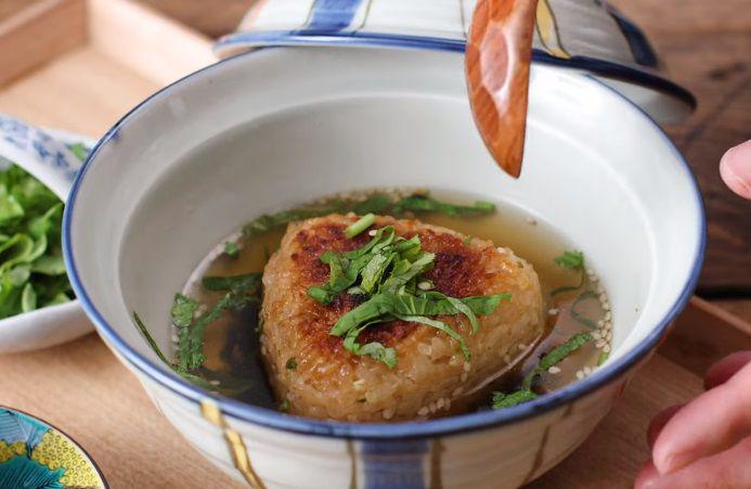 Resep Yaki Onigiri Chazuke, Kombinasi Dua Masakan Tradisional Jepang!